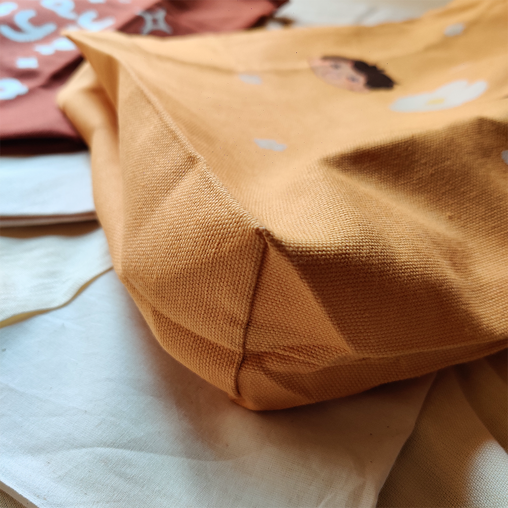 Love Blooms - Zipper Totebag