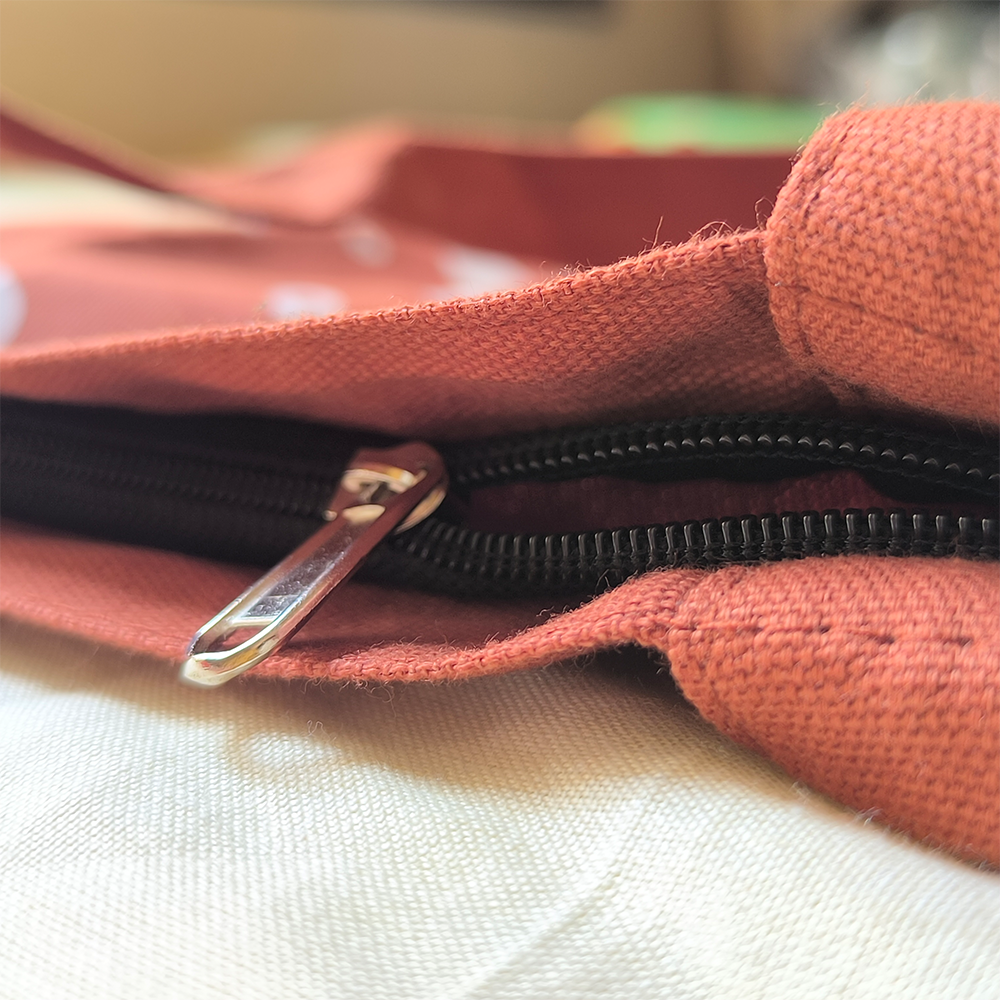 Stay Cosy - Zipper Totebag